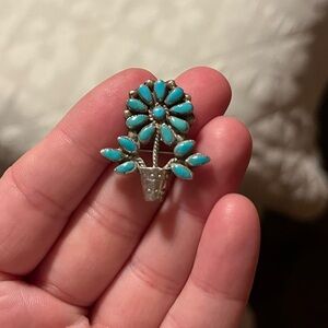 Turquoise flower pin/pendant